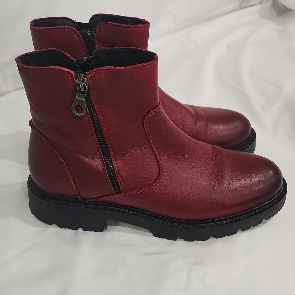 Eric Michael Red Leather Boots Size 41